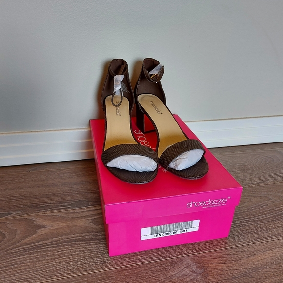 Shoedazzle Ankle Strap sandals - Picture 7 of 7